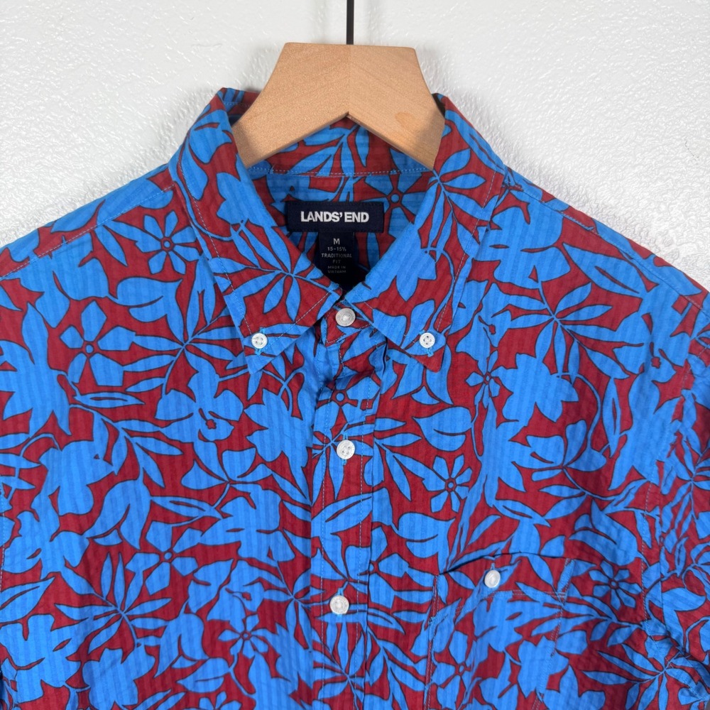 Lands End Mens Medium Blue Red Floral Seersucker Short Sleeve Button Down Shirt